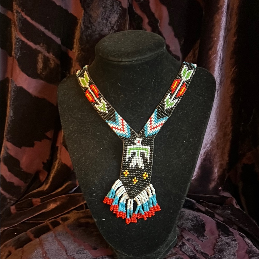 Handcrafted Beaded Necklace with Multicolor Design Native American beaded jew - Picture 3 of 5